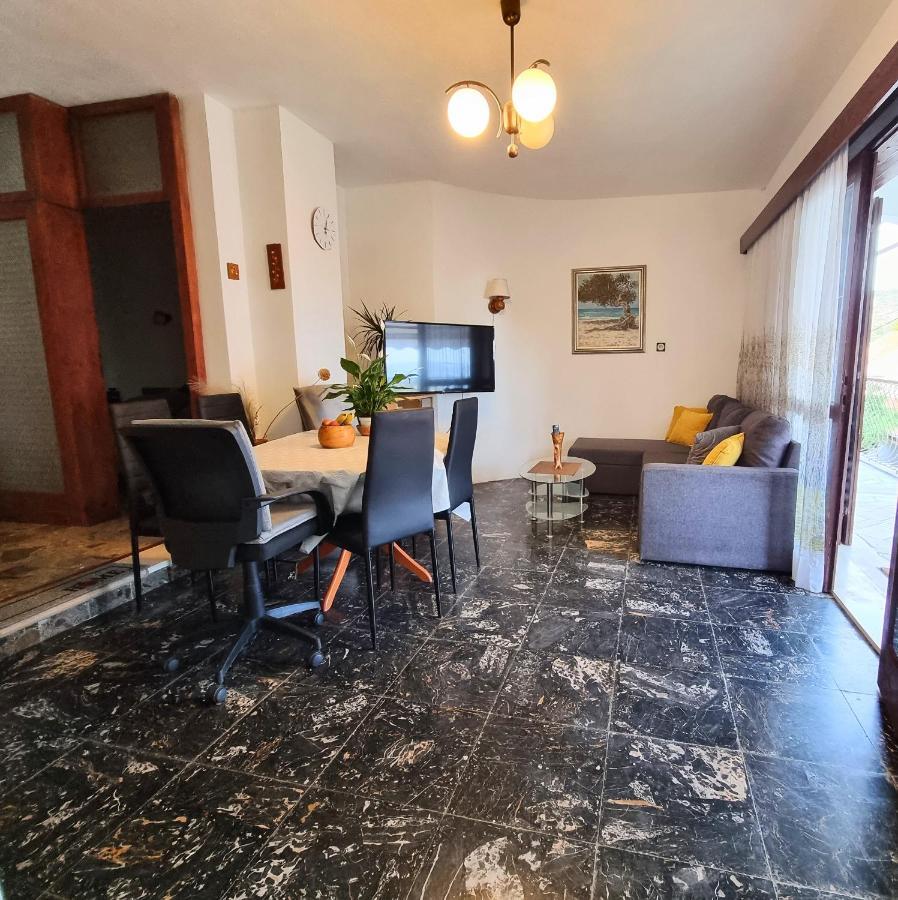Villa Green Трогир Екстериор снимка
