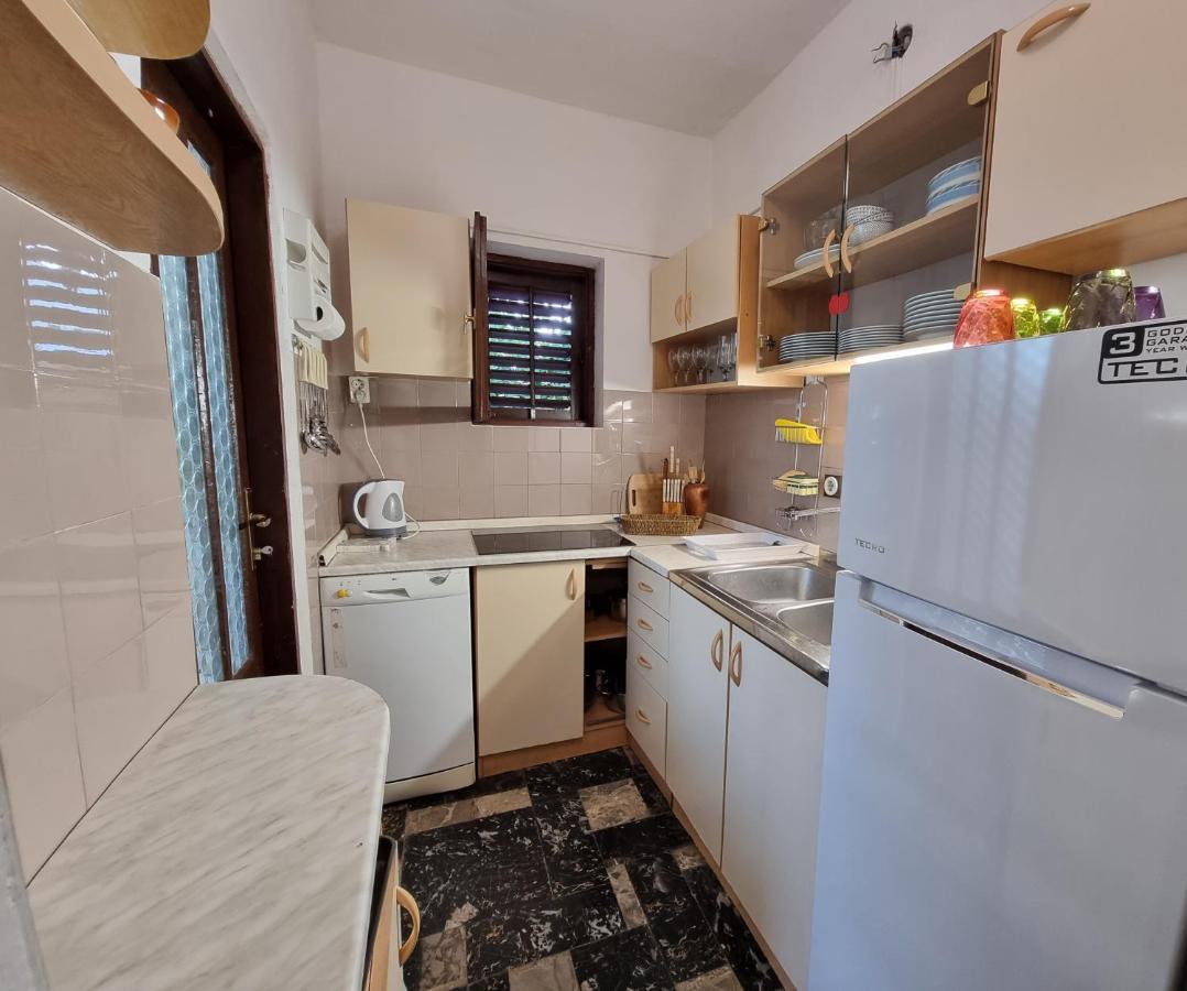 Villa Green Трогир Екстериор снимка
