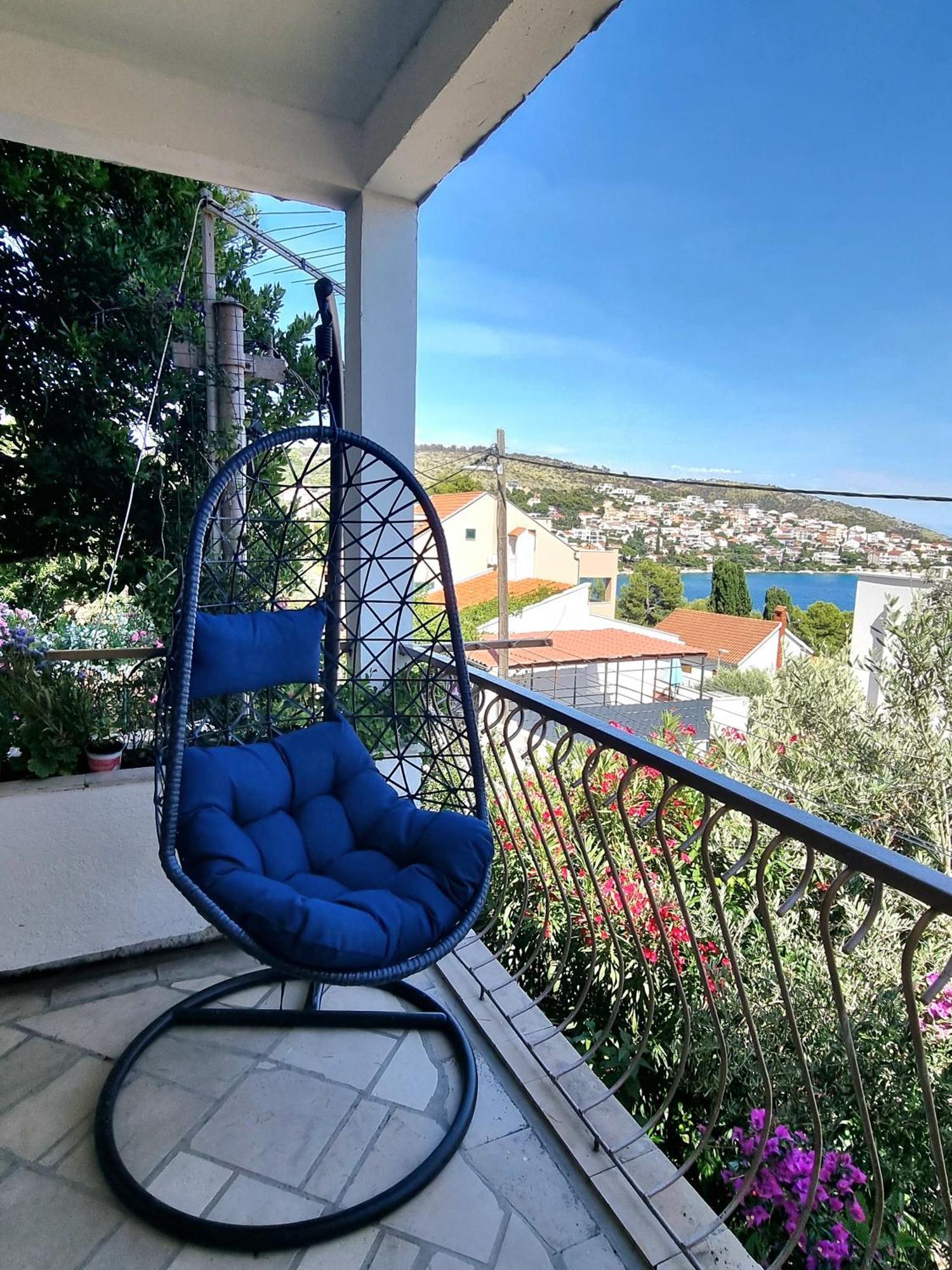 Villa Green Трогир Екстериор снимка