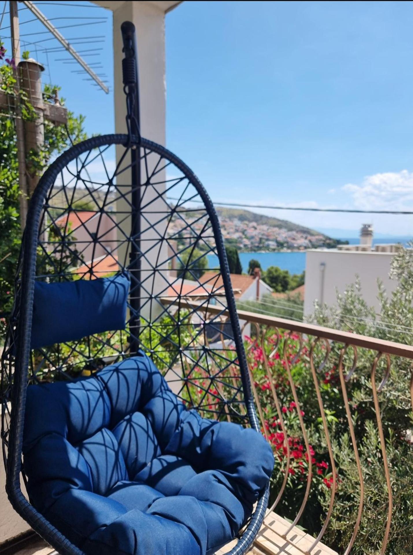 Villa Green Трогир Екстериор снимка